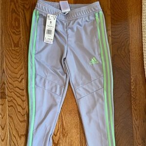 Girls size small adidas athleisure soccer pants